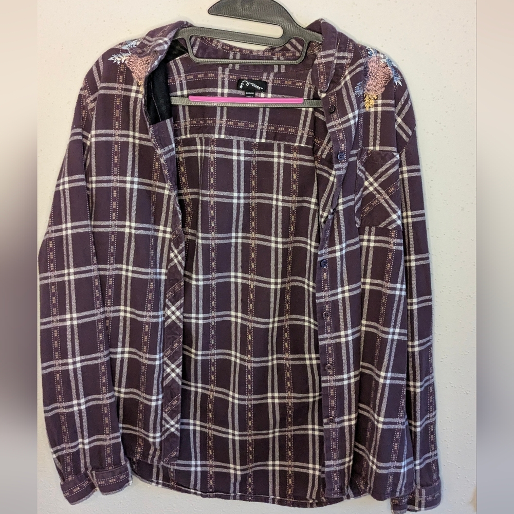 Embroidered Button-up Flannel